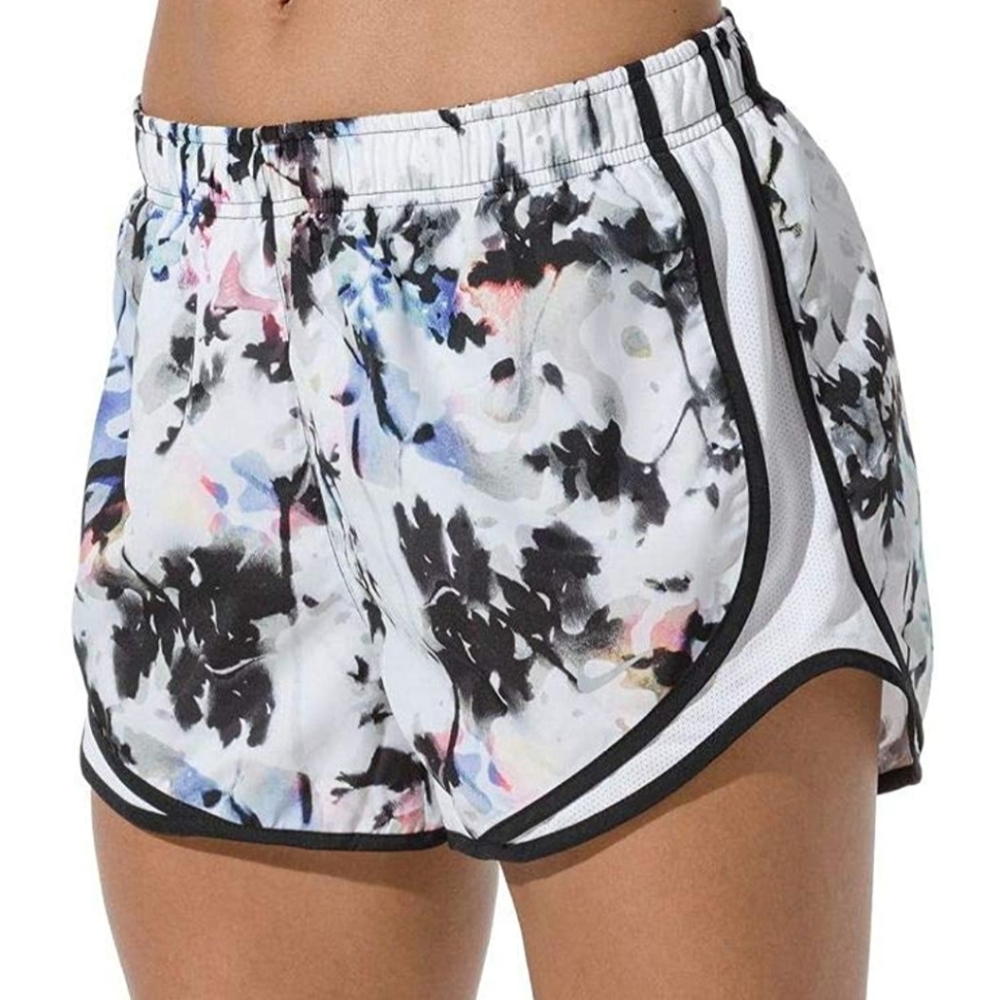 Nike floral Tempo 3" shorts